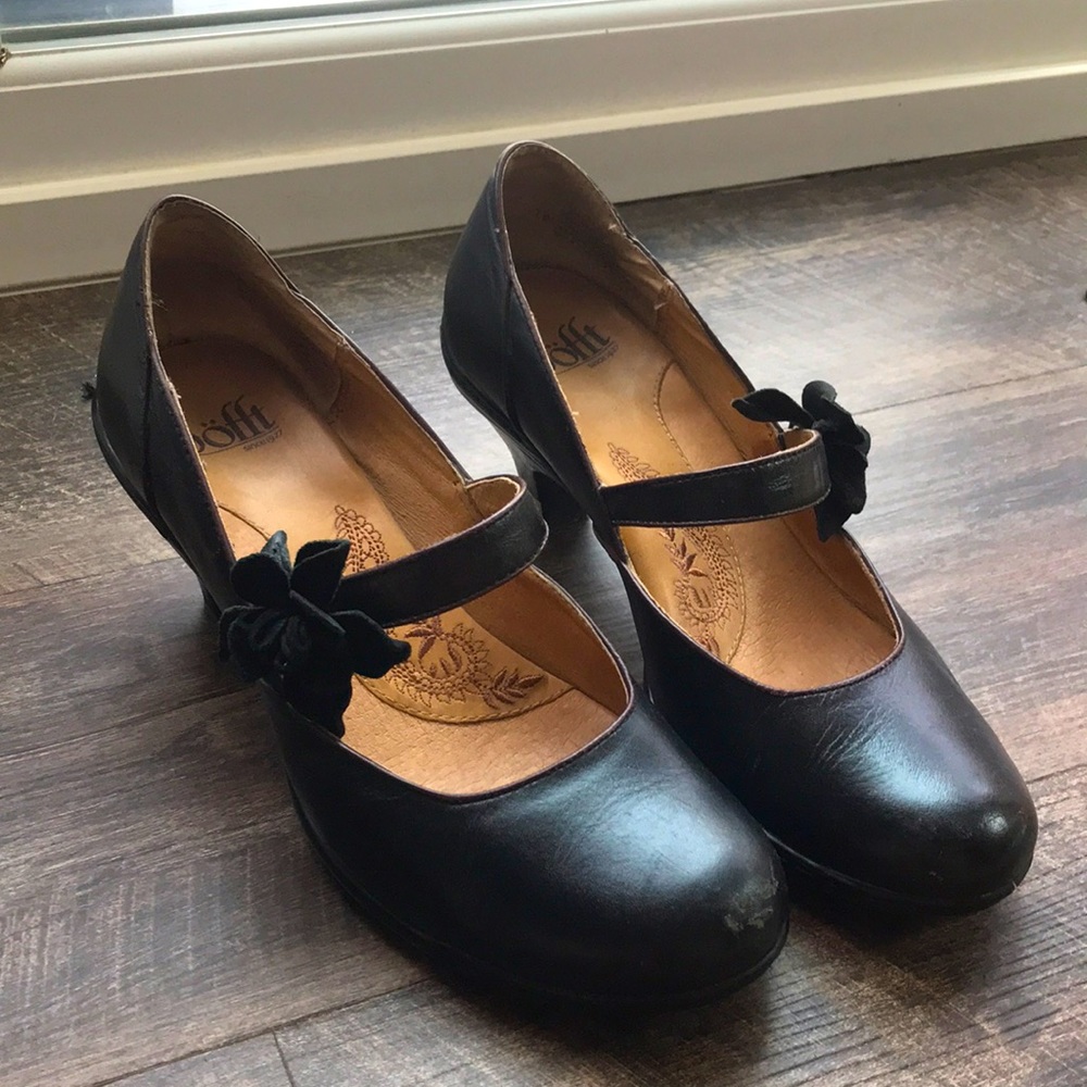 Black Shoes